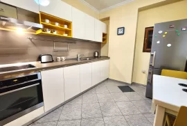 Bllok ???? Apt 2+1+2wc & ** Post Parkimi  , Location