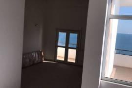 Apartament ne shitje, Venta