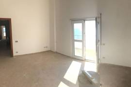 Apartament ne shitje, Eladás