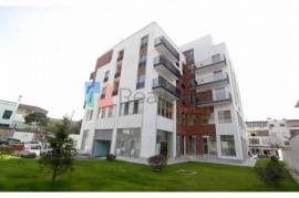  Tek Rruga Bardhyl, Shitet Apartament 2+1+2, Vente