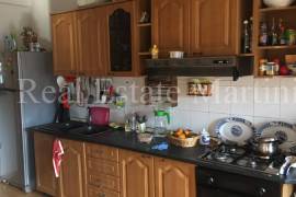 SHITET APARTAMENTI 2+1, Venta