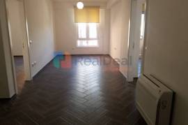 Myslym Shyri, Super Apartament 2+1 Me Qira Per Zyr, Qera