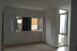 Apartament 2+1,95m2, 800 E/m2Liqeni i Thate, Shitje