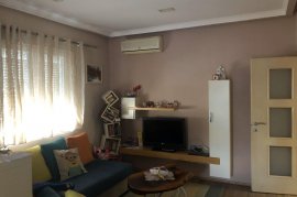 APARTAMENT ME QIRA 2+1,FERIT XHAJKO, Qera