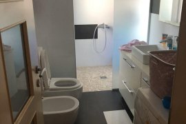 APARTAMENT ME QIRA 2+1,FERIT XHAJKO, Qera