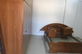 Jepet me qira apartament 1+1, Kinostudio, Ενοικίαση