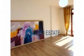 Tirane, shes apartament 3+1+A+BLK Kati 5, 218 m², Shitje