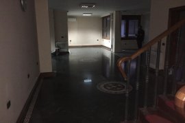 AMBIJENT BIZNESI DHE APARTAMENT ME QIRA , Alquiler