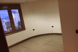 AMBIJENT BIZNESI DHE APARTAMENT ME QIRA , Huren