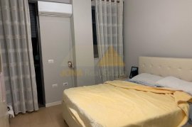 Apartament 2 + 1 me qira prane Gardes , Qera