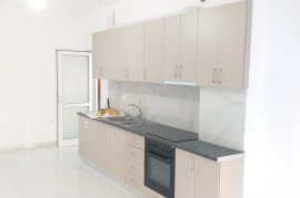 APARTAMENT ME QIRA 2+1 BOSH TEK PAZARI I RI, Qera