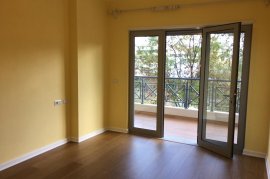 APARTAMENT PER QIRA 3+1+2 TEK KOPSHTI ZOOLOGJIK, Ενοικίαση