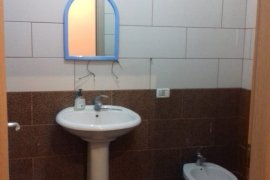 APARTAMENT 1+1 NE SHITJE TEK LIQENI I THATE , Venta