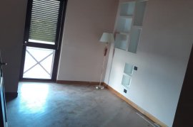 BIZNES/APARTAMEN ME QIRA NE ZONE TE MIR TE TIRANES, Location