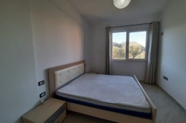 Shitet Apartament: 3+1 Me Mundesi Ndarje Ne 2 Apt, Vente