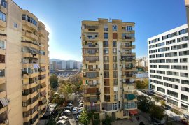 Komod, mbrapa Square21 (21 Dhjetor) 2+1 , Ενοικίαση