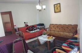 Shitet Apartament 1+1 Tek Mine Peza ., Vente