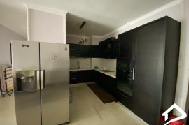 Shitet super Apartament sip 110m2 kati 2, Verkauf