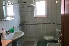 Shitet apartament 3+1 te "Komuna e Parisit&qu, Eladás