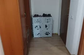 Shitet apartament 3+1 ... Pran ish Ekspozites...!!, Sale