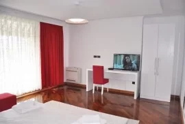 Apartament 3+1 per shitje prane ish-Ekspozites, Shitje