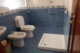 JEPET ME QERA APARTAMENT 2+1, Ενοικίαση