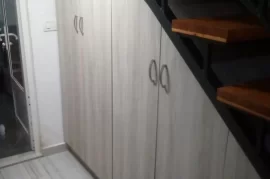 Shitet Apartament 1+1 5  maj, Shitje