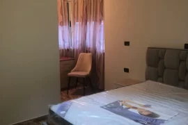 Jepet me Qera Apartament 1+1 rruga kavajes, Ενοικίαση