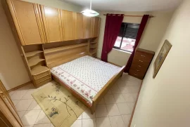 Jepet me qera apartament 2+1, Ενοικίαση