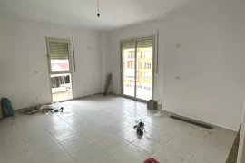 Apartament ne shitje, Venta