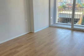 OKAZION Shitet apartament 2+1 Gjimnazi Partizani, Πώληση