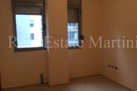 SHITET APARTAMENTI 2+1 ne Rrugen e Kavajes, Tirane, Shitje