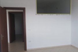 SHITET APARTAMENT 2+1 NË LAGJEN LONI DHAMO, LUSHNJ, Eladás