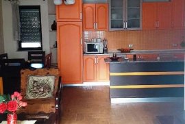 Apartament 2+1 per shitje te Medreseja, Venta