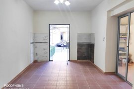 Ambient Biznesi (70 m2) - Rruga e Durresit, Location