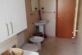 APARTAMENT 3+1 ME QIRA NE BLLOK, Alquiler