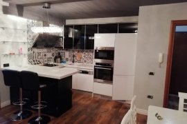 APARTAMENT 3+1 ME QIRA NE BLLOK, Alquiler