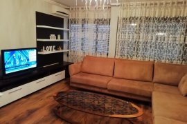 APARTAMENT 3+1 ME QIRA NE BLLOK, Ενοικίαση