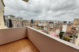 1+1+2Ballkone (83 m2) SELVIA-VILA GOLD , Location