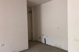 SHITET APARTAMENT NË LAGJEN XHEVDET NEPRAVISHTA, L, Sale