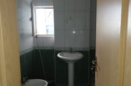 SHITET APARTAMENT NË LAGJEN KONGRESI, LUSHNJE, Eladás