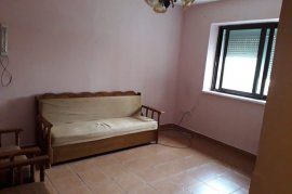 APARTAMENT NE SHITJE 1+1 TEK ALI DEMI , Πώληση