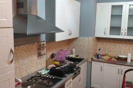 APARTAMENT ME QIRA 1+1 TEK ASIM VOKSHI , Bérlés