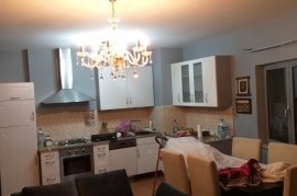 APARTAMENT ME QIRA 1+1 TEK ASIM VOKSHI , Bérlés