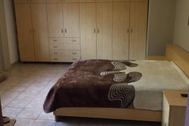 APARTAMENT ME QIRA 2+1 TE RRUGA ELBASANIT , Miete