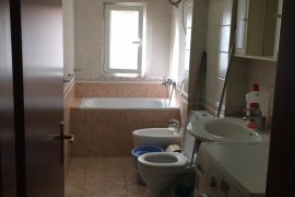 APARTAMENT ME QIRA 2+1 TE RRUGA ELBASANIT , Affitto