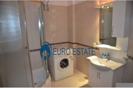 Tirane, jap me qera apartament 4+1,900 Euro Liqeni, Alquiler