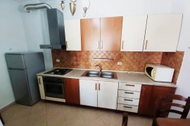 Ne Shitje Super Apartament Per Investim Te Botanik, Venta