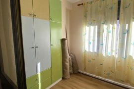 APARTAMENT 2+1 ME QERA TEK RRUGA 4 DESHMORET !, Ενοικίαση