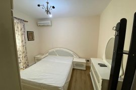 APARTAMENT 2+1 ME QERA TEK RRUGA 4 DESHMORET !, Ενοικίαση